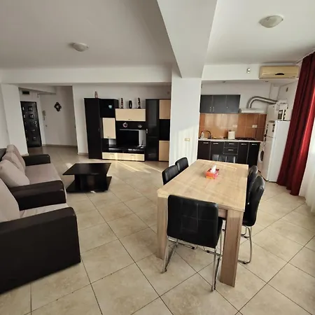 Ionut Summerland Apartment *