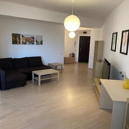 Ionut Summerland Apartment *